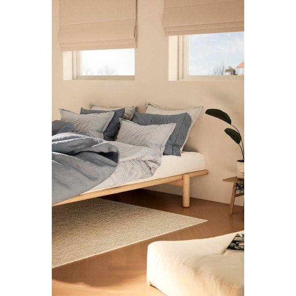 Divguļamā gulta no priedes koka ar režģi 140x200 cm Pace – Karup Design-image-4