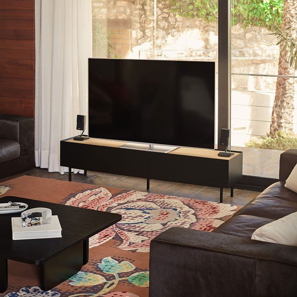 Melns/dabīga toņa TV galdiņš ar ozolkoka imitāciju 180x45 cm Arista – Teulat-image-1