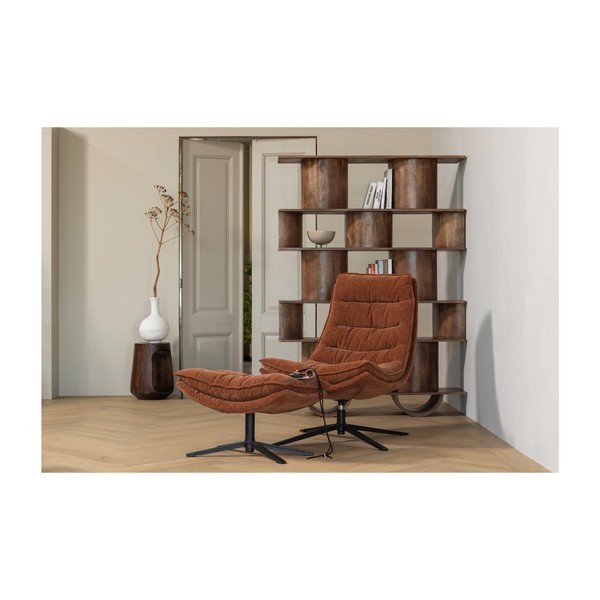 Brūns grozāms atpūtas krēsls ar kāju balstu no šenila auduma Kube – WOOOD-image-1