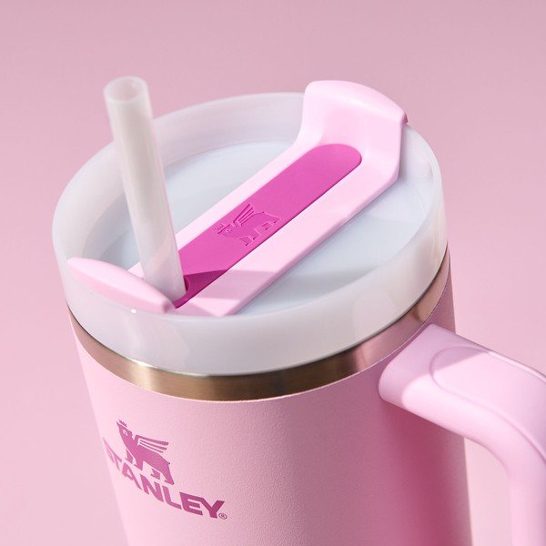 Rozā nerūsējošā tērauda termoss ar salmiņu 1,18 l Quencher H2.0 FlowState Tumbler Cherry Blossom – Stanley-image-3