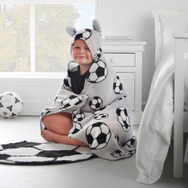 Gaiši pelēka flīsa bērnu sega ar kapuci 90x125 cm Football – Catherine Lansfield-image-3