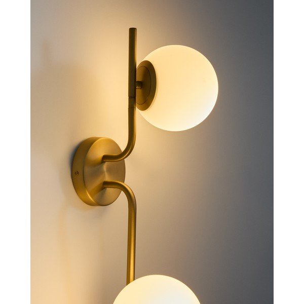 Balta/zelta krāsas sienas lampa Brisia – Kave Home-image-2