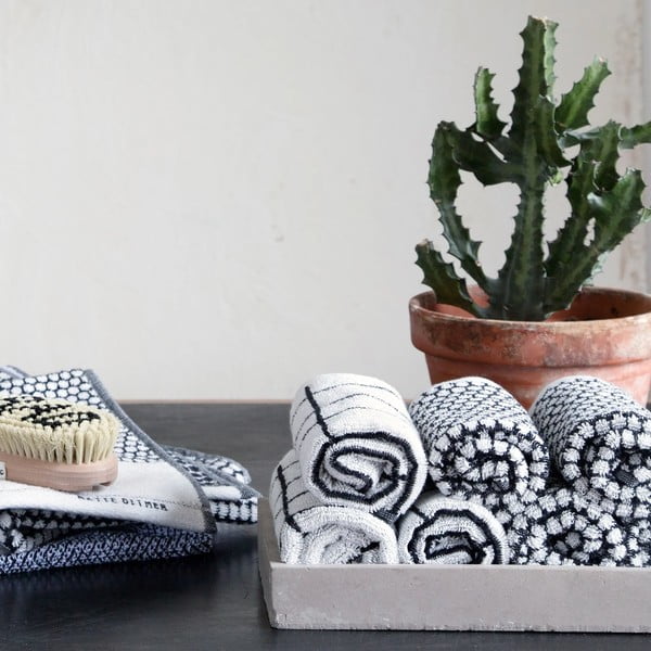 Balts kokvilnas dvielis 50x100 cm Tile Stone – Mette Ditmer Denmark-image-3