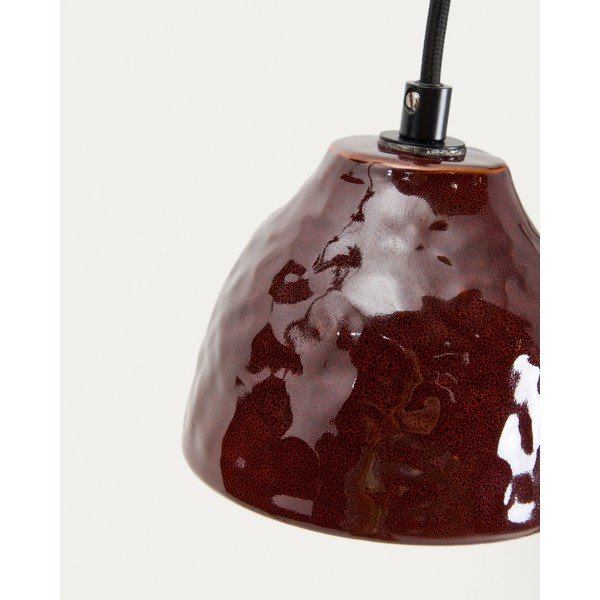 Sarkana piekaramā lampa ar keramikas abažūru Drava – Kave Home-image-3