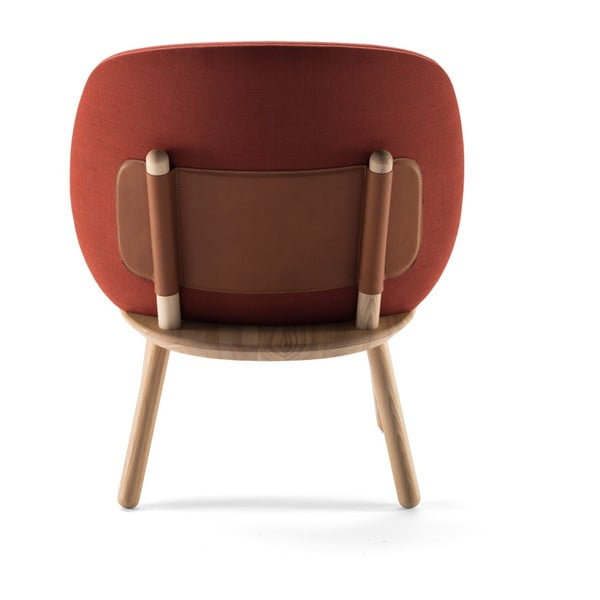 Konjaka brūns krēsls ar oša koka struktūru un ādas detaļām EMKO Naïve-image-2