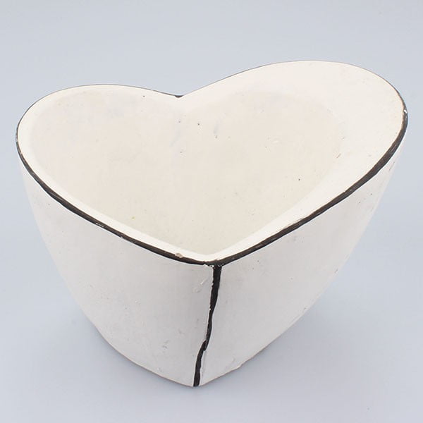 Balts betona sirds stādītājs Dakls Vintage sirds