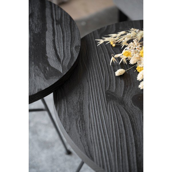 2 melnu galdu komplekts ar priedes koka virsmām Rowico Grafton-image-3