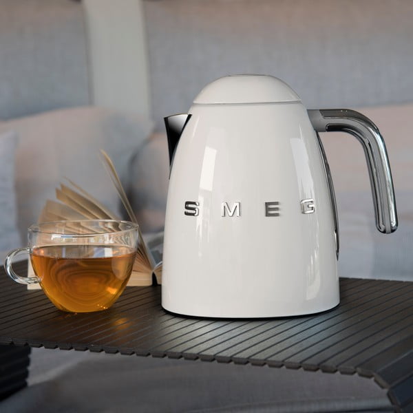 Krēmkrāsas nerūsējošā tērauda elektriskā tējkanna 1,7 l Retro Style – SMEG-image-3