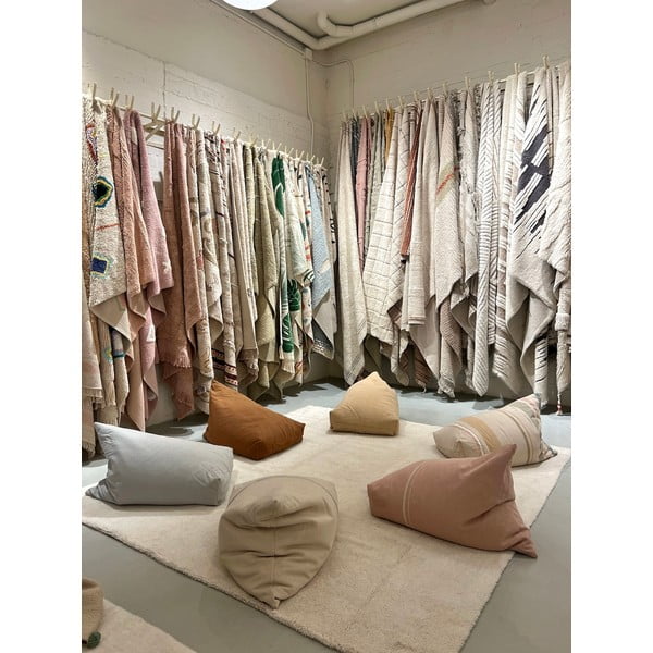 Terakotas oranžs bērnu sēžammaiss Cleo Toffee – Lorena Canals-image-3