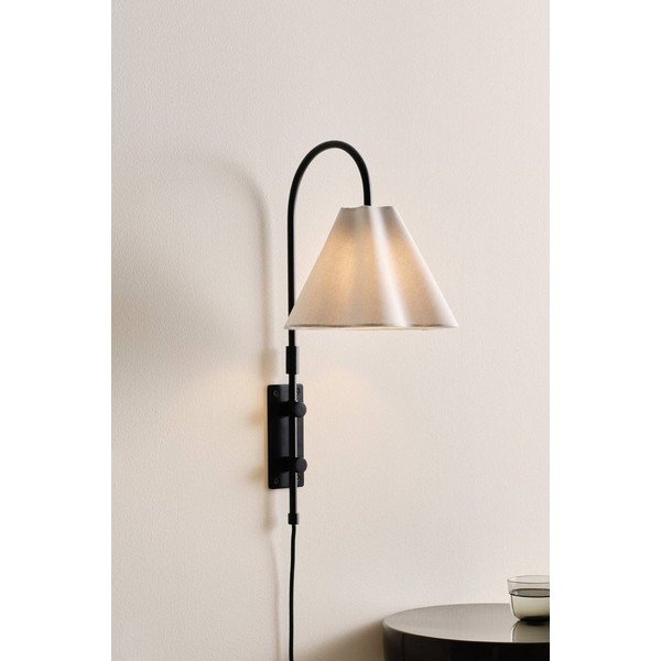 Melna/bēša tekstila sienas lampa ar saliekamu konstrukciju ar vadu Francis – Jotex-image-1