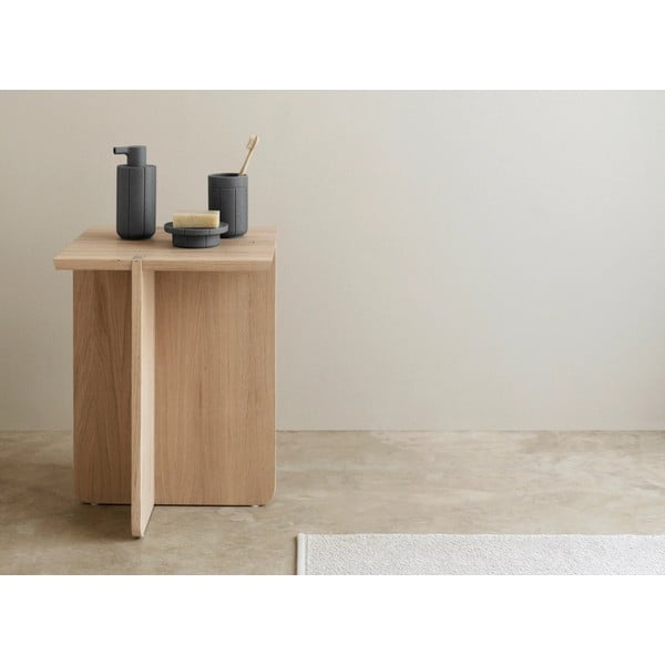 Ozola masīvkoka sānu galdiņš 35x35 cm Engawa – Blomus-image-4