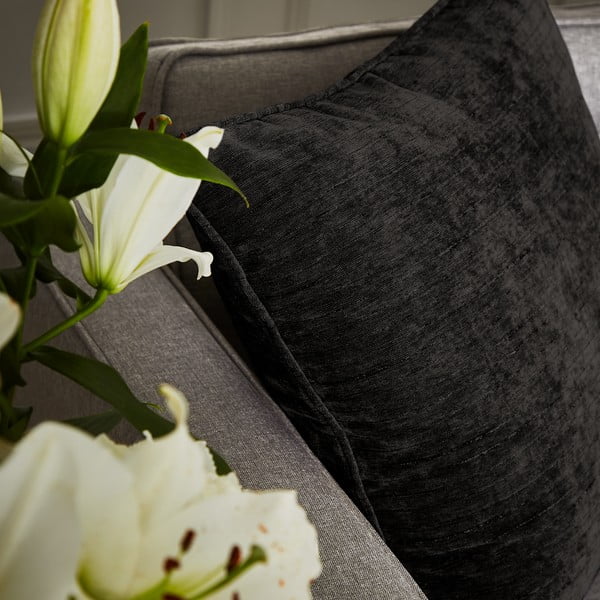 Dekoratīvais spilvens no šenila 55x55 cm Selene Luxury Chenille – Hyperion-image-2