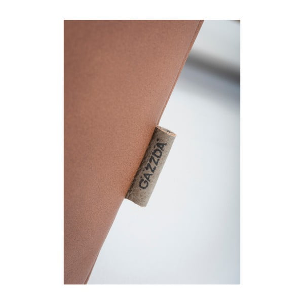 Konjaka brūns bifeļu ādas dīvāns ar masīvkoka konstrukciju Gazzda Fawn, 240 cm-image-2