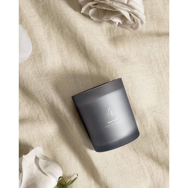 Aromātiskā svece degšanas laiks 20 h Cozy Cashmere – Kave Home-image-1