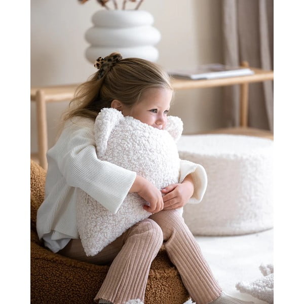 Krēmkrāsas bērnu dīvāna spilvens no buklē auduma Bear – Wigiwama-image-1