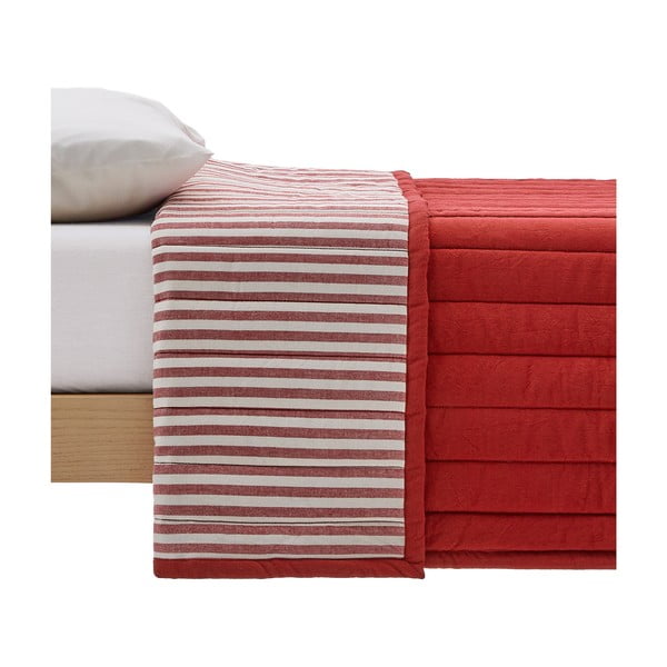 Sarkans stepēts gultas pārklājs no organiskās kokvilnas  180x240 cm Sini – Kave Home
