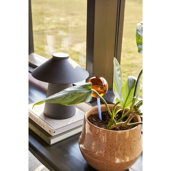 Melna metāla galda lampa Chipper - Hübsch-image-1