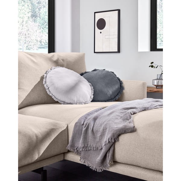 Pelēka spilvendrāna Kave Home Clarice, ø 45 cm-image-3
