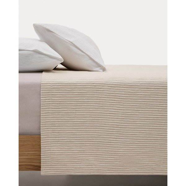 Bēšs žakarda stepēts gultas pārklājs 240x260 cm Vindi – Kave Home