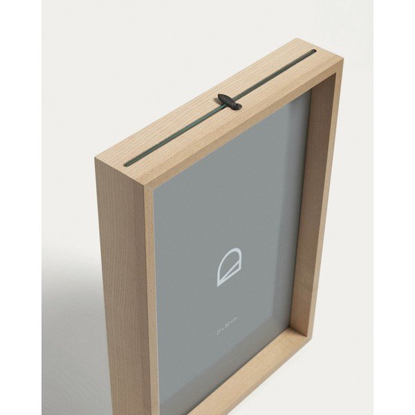 Dabīga toņa stāvošs foto rāmis 22,5x31,5 cm Flavina – Kave Home-image-3