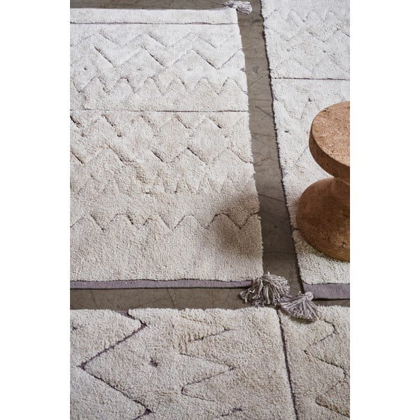 Krēmkrāsas mazgājams/ar rokām darināts kokvilnas paklājs 90x130 cm Azteca – Lorena Canals-image-1