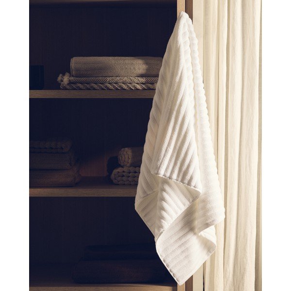 Balts frotē kokvilnas dvielis 50x90 cm Navira – Kave Home-image-3