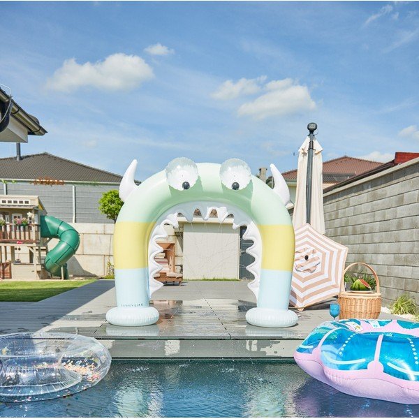 Piepūšams ūdens smidzinātājs Sunnylife Giant Monty the Monster-image-1