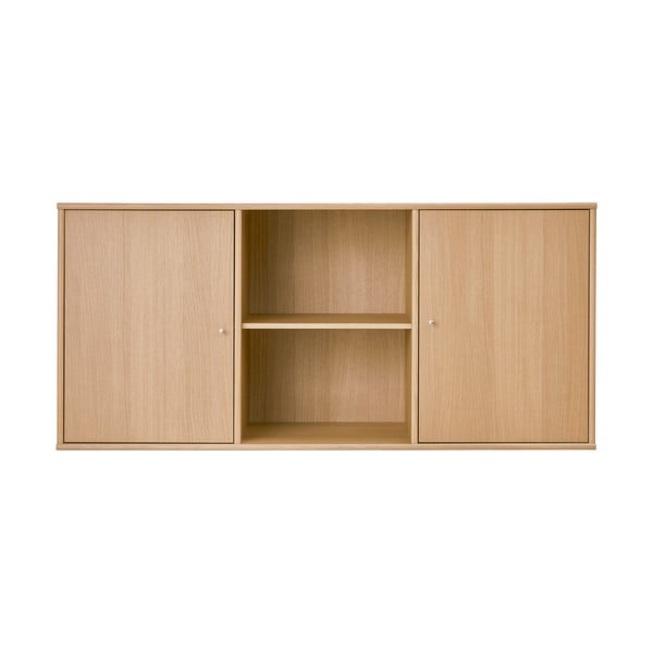 Dabīga toņa zema piekarināma kumode ar ozolkoka imitāciju 133x61 cm Mistral – Hammel Furniture