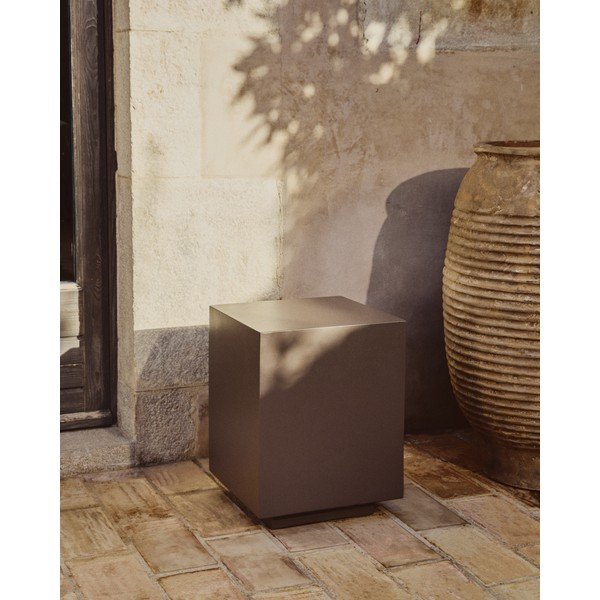 Betona dārza galdiņš 35x35 cm Rustella – Kave Home-image-2