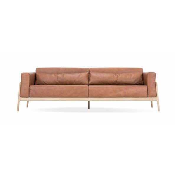 Konjaka brūns bifeļu ādas dīvāns ar masīvkoka konstrukciju Gazzda Fawn, 240 cm