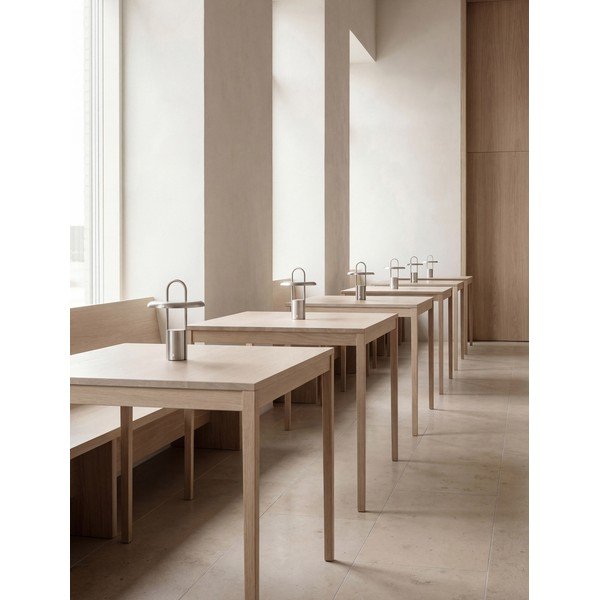 Sudraba krāsas LED galda lampa no nerūsējošā tērauda ar regulējamu spilgtumu (augstums 25 cm) Pier – Stelton-image-2