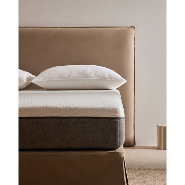 Vidēji stingrs putu matracis ar noņemamu pārklāju/antialerģisks 150x200 cm Eva – Kave Home-image-1