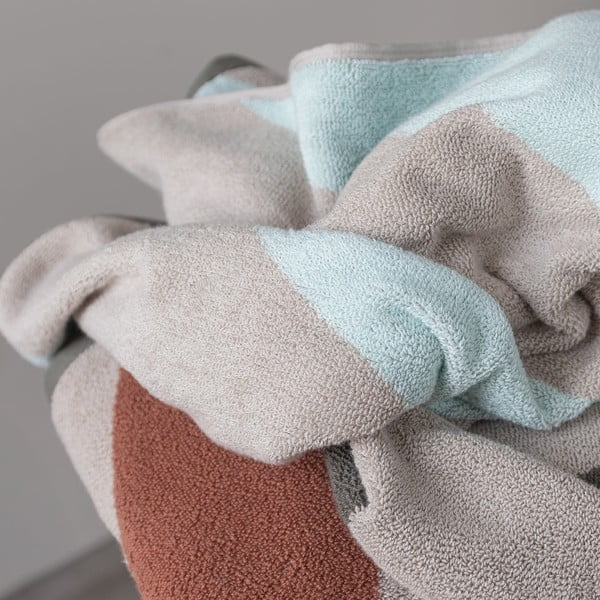 Piparmētru zaļš frotē dvielis no organiskās kokvilnas  70x133 cm Diagonal – Mette Ditmer Denmark-image-3