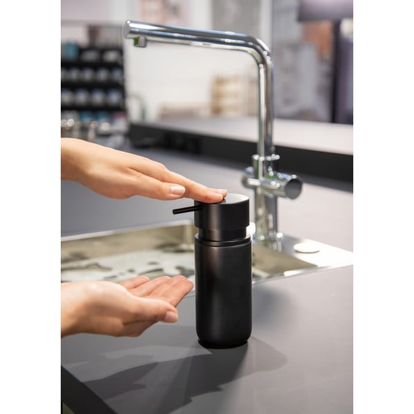 Melns keramikas ziepju dozators Wenko Black Outdoor Kitchen Silo-image-2