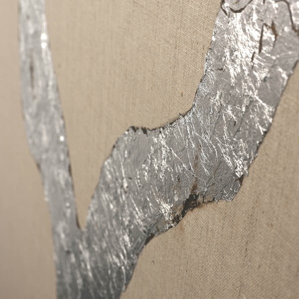 Ar rokām apgleznota glezna 90x120 cm Wild Horizon Silver – Malerifabrikken-image-3