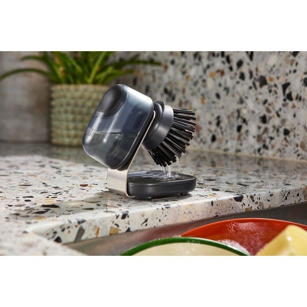 Trauku birste ar rezervuāru SinkTech – Joseph Joseph-image-1