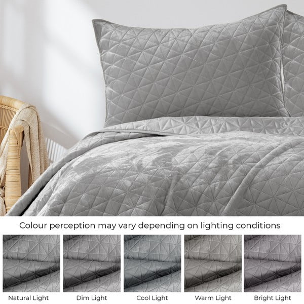 Gaiši pelēks samta stepēts gultas pārklājs 220x240 cm Laila – Restilo-image-4