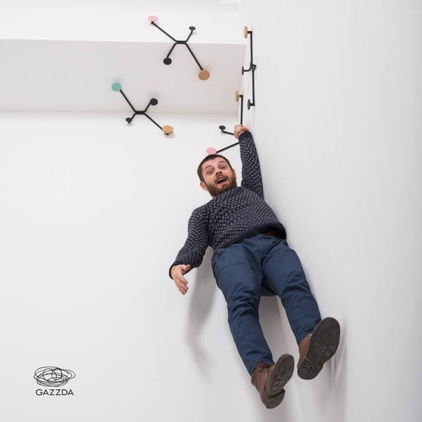 Melns stūra sienas pakaramais ar rozā detaļu Gazzda Hook-image-4