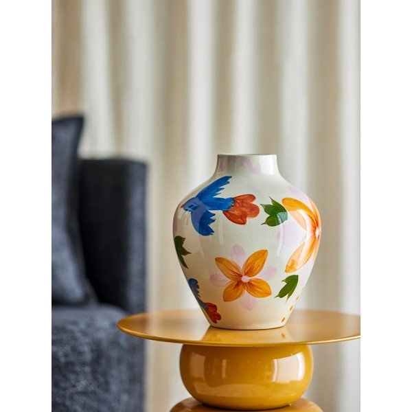 Akmensmasas ar rokām apgleznota vāze (augstums 27 cm) Maricala – Bloomingville-image-1