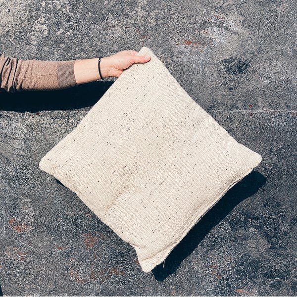 Āra spilvens 50x50 cm Butter Cream – Paju Design-image-3