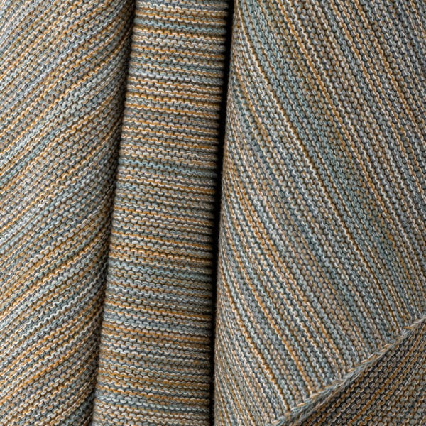 Kokvilnas adīts pleds 125x150 cm Methill – Bloomingville-image-1