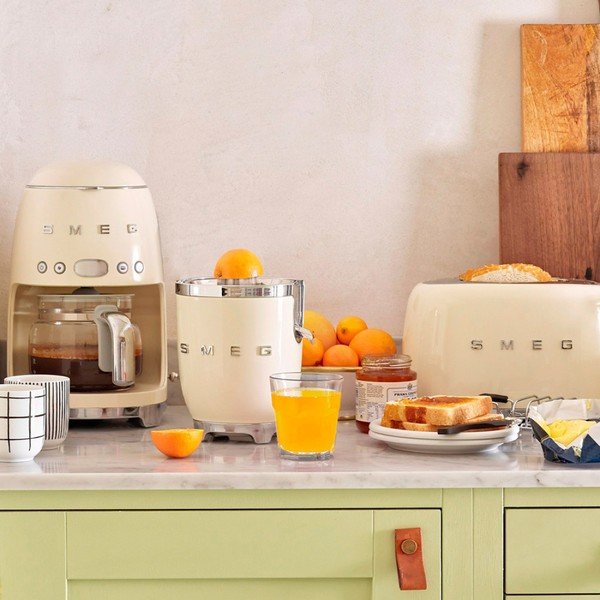Krēmkrāsas sulu spiede 50's Retro Style – SMEG-image-3