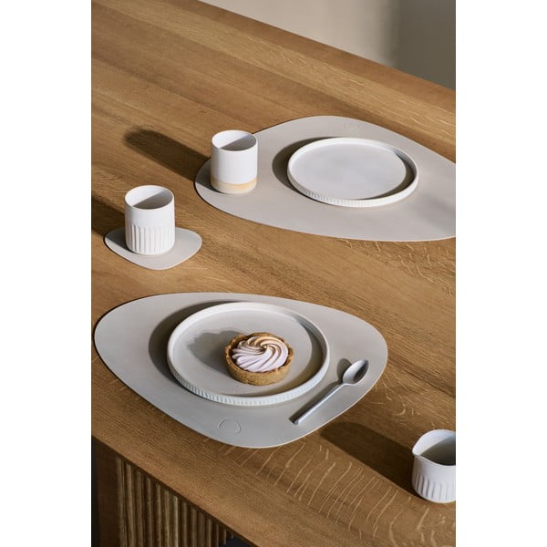Galda paliktnis no ekoloģiskās ādas 37x44 cm Curve L Nupo – LIND DNA-image-1