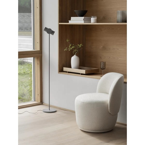 Pelēka LED stāvlampa ar regulējamu spilgtumu (augstums 130 cm) Stage – Blomus-image-2