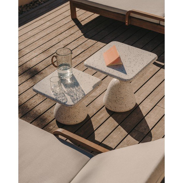 Balts teraco cementa žurnālgaldiņš 48x48 cm Saura – Kave Home-image-1