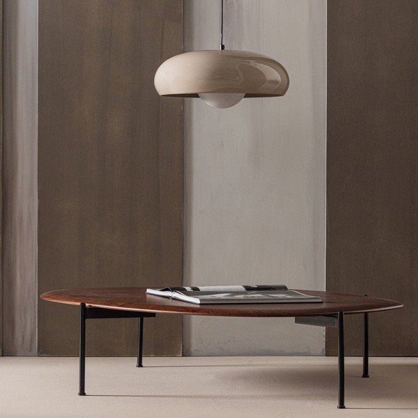 Tumša dabīga toņa žurnālgaldiņš 97x121 cm Kota – WOOOD-image-1