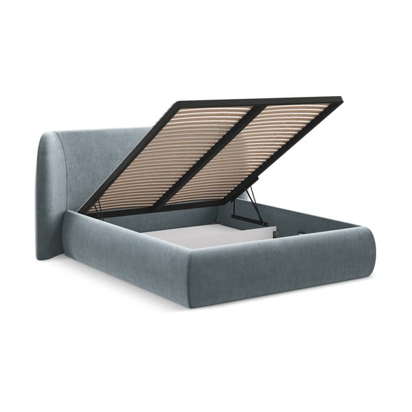 Gaiši zila polsterēta divvietīga gulta ar veļas kasti un redelēm 160x200 cm Hauke – Makamii-image-3