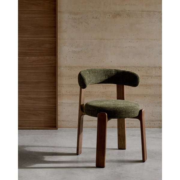 Haki/brūns oša masīvkoka pusdienu krēsls Granite – Kave Home-image-1