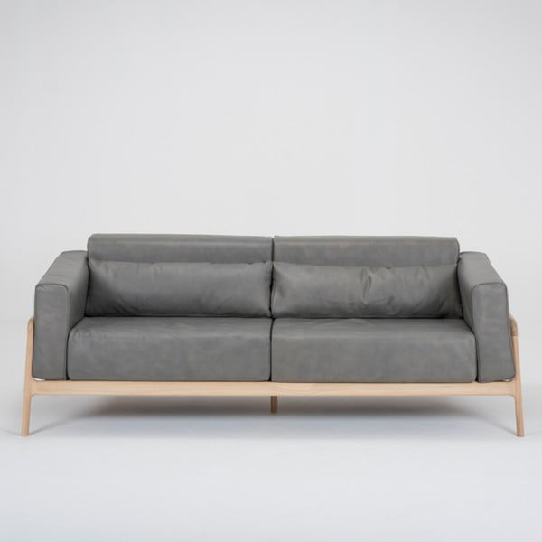 Tumši pelēks bifeļu ādas dīvāns ar masīvkoka konstrukciju Gazzda Fawn, 210 cm
