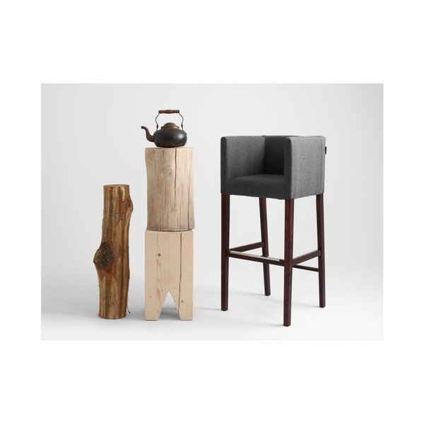 Pelēks bāra krēsls ar roku balstiem un tumši brūnām kājām Custom Form Wilton-image-3